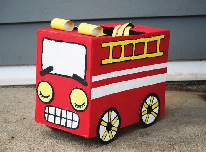как сделать маленькую машинку из картона