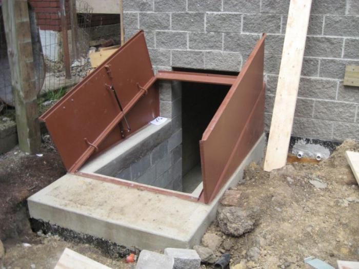 U kući stvaramo podrum sa trakastim temeljima vlastitim rukama, a ventilacijom i hidroizolacijom od vlage: Pregled + Video