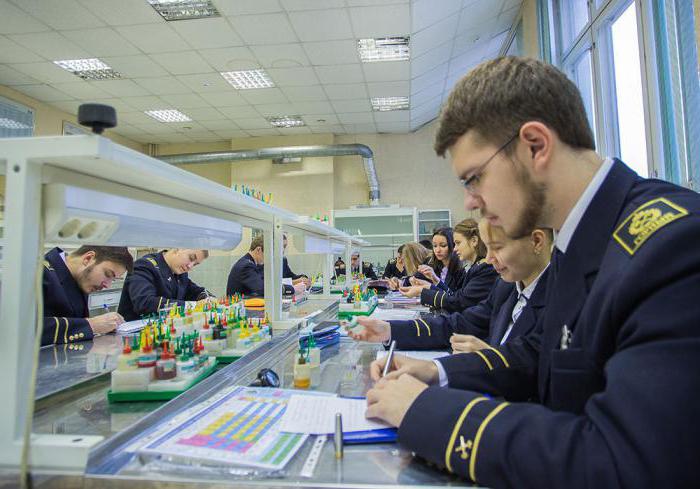 Горный университет санкт. Горный университет Санкт-Петербург внутри. Горный университет Васильевский остров. Горный университет Санкт-Петербург факультеты. Горный Факультет горного университета.