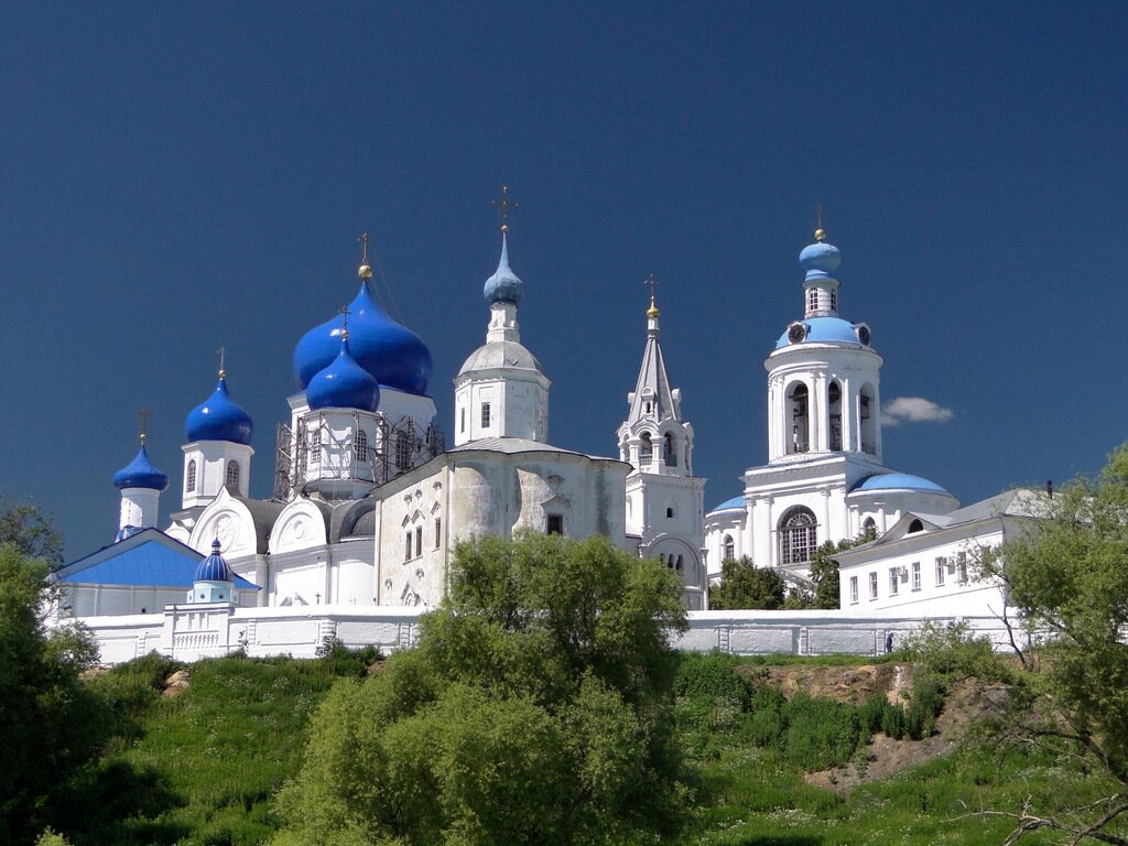 Монастырь в Боголюбово (Владимирская область)