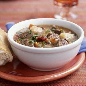 Как приготовить картофель, тушеный с мясом, в мультиварке?