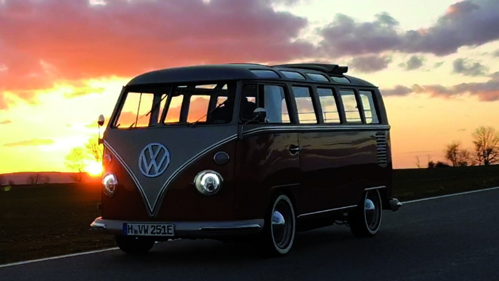 Volkswagen 412 РјРёРЅРёРІСЌРЅ